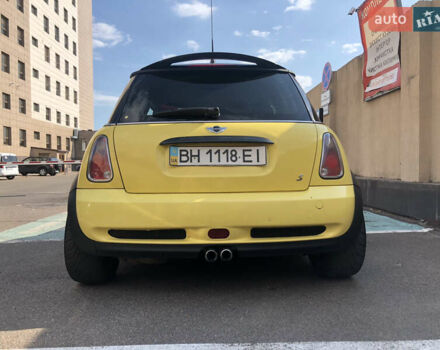 Желтый Мини Hatch, объемом двигателя 1.6 л и пробегом 150 тыс. км за 9200 $, фото 4 на Automoto.ua