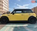Желтый Мини Hatch, объемом двигателя 1.6 л и пробегом 150 тыс. км за 10000 $, фото 1 на Automoto.ua