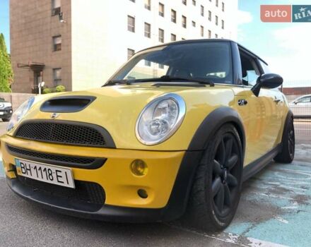 Желтый Мини Hatch, объемом двигателя 1.6 л и пробегом 150 тыс. км за 10000 $, фото 6 на Automoto.ua