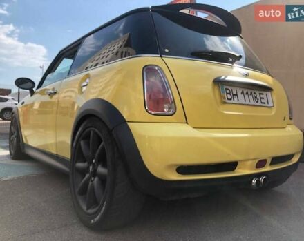 Желтый Мини Hatch, объемом двигателя 1.6 л и пробегом 150 тыс. км за 10000 $, фото 3 на Automoto.ua