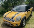 Желтый Мини Hatch, объемом двигателя 1.6 л и пробегом 159 тыс. км за 6000 $, фото 2 на Automoto.ua