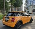 Желтый Мини Hatch, объемом двигателя 1.5 л и пробегом 125 тыс. км за 11800 $, фото 5 на Automoto.ua