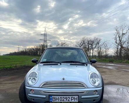 Серый Мини Hatch, объемом двигателя 1.6 л и пробегом 137 тыс. км за 4600 $, фото 1 на Automoto.ua