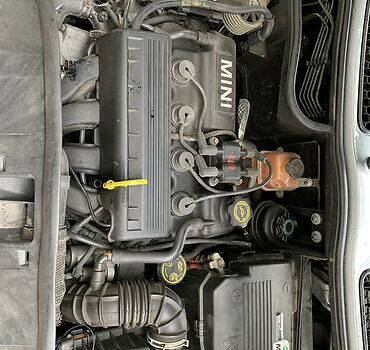 Сірий Міні Hatch, об'ємом двигуна 1.6 л та пробігом 130 тис. км за 4900 $, фото 2 на Automoto.ua