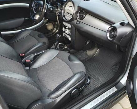 Серый Мини Hatch, объемом двигателя 1.6 л и пробегом 183 тыс. км за 6640 $, фото 10 на Automoto.ua