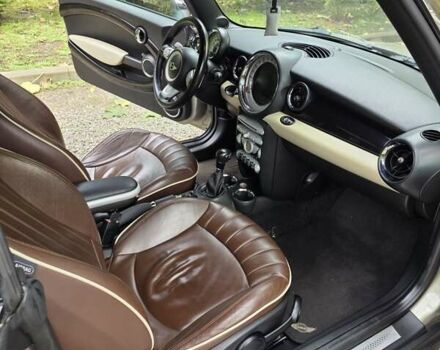 Сірий Міні Hatch, об'ємом двигуна 1.6 л та пробігом 180 тис. км за 6800 $, фото 6 на Automoto.ua