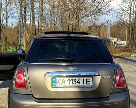 Сірий Міні Hatch, об'ємом двигуна 1.6 л та пробігом 179 тис. км за 6800 $, фото 4 на Automoto.ua