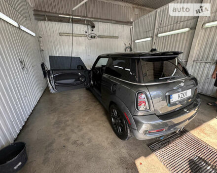 Серый Мини Hatch, объемом двигателя 1.6 л и пробегом 164 тыс. км за 8200 $, фото 3 на Automoto.ua