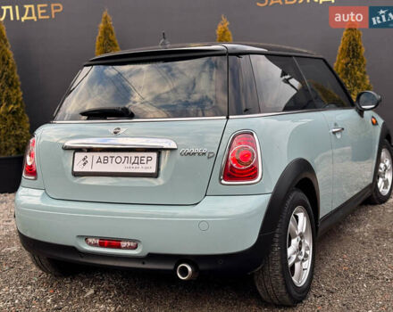Серый Мини Hatch, объемом двигателя 2 л и пробегом 157 тыс. км за 9500 $, фото 6 на Automoto.ua