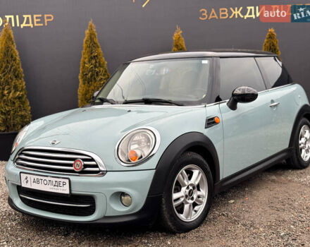 Серый Мини Hatch, объемом двигателя 2 л и пробегом 157 тыс. км за 9500 $, фото 3 на Automoto.ua