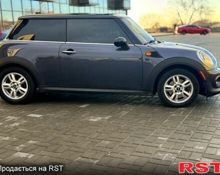 Сірий Міні Hatch, об'ємом двигуна 1.6 л та пробігом 176 тис. км за 7500 $, фото 5 на Automoto.ua