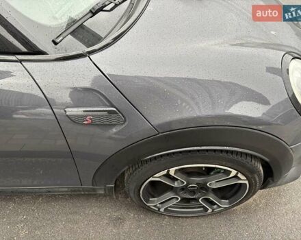 Серый Мини Hatch, объемом двигателя 2 л и пробегом 184 тыс. км за 13900 $, фото 3 на Automoto.ua