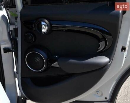 Серый Мини Hatch, объемом двигателя 2 л и пробегом 119 тыс. км за 14999 $, фото 29 на Automoto.ua