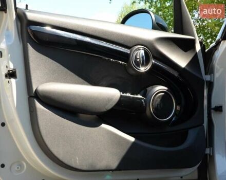 Серый Мини Hatch, объемом двигателя 2 л и пробегом 119 тыс. км за 14999 $, фото 21 на Automoto.ua