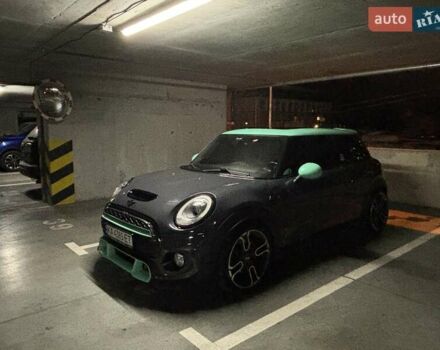 Серый Мини Hatch, объемом двигателя 2 л и пробегом 184 тыс. км за 13900 $, фото 17 на Automoto.ua