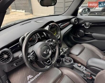 Серый Мини Hatch, объемом двигателя 2 л и пробегом 95 тыс. км за 14900 $, фото 9 на Automoto.ua