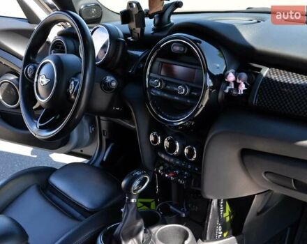 Серый Мини Hatch, объемом двигателя 2 л и пробегом 119 тыс. км за 14999 $, фото 38 на Automoto.ua