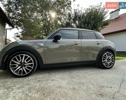 Серый Мини Hatch, объемом двигателя 2 л и пробегом 67 тыс. км за 24500 $, фото 22 на Automoto.ua