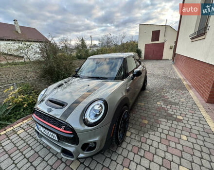Серый Мини Hatch, объемом двигателя 2 л и пробегом 67 тыс. км за 24500 $, фото 3 на Automoto.ua