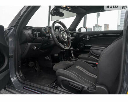 Сірий Міні Hatch, об'ємом двигуна 2 л та пробігом 35 тис. км за 25000 $, фото 5 на Automoto.ua