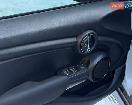 Сірий Міні Hatch, об'ємом двигуна 1.5 л та пробігом 62 тис. км за 14900 $, фото 11 на Automoto.ua