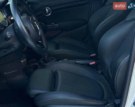 Сірий Міні Hatch, об'ємом двигуна 1.5 л та пробігом 62 тис. км за 14900 $, фото 10 на Automoto.ua