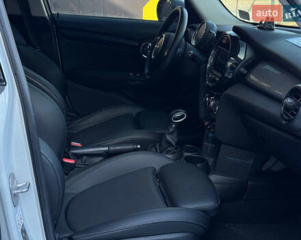 Сірий Міні Hatch, об'ємом двигуна 1.5 л та пробігом 62 тис. км за 14900 $, фото 15 на Automoto.ua