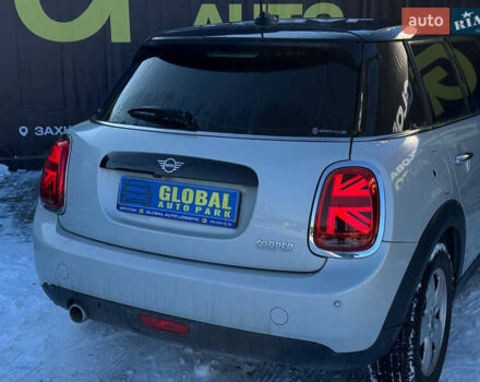 Сірий Міні Hatch, об'ємом двигуна 1.5 л та пробігом 62 тис. км за 14900 $, фото 8 на Automoto.ua