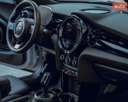 Сірий Міні Hatch, об'ємом двигуна 2 л та пробігом 14 тис. км за 26000 $, фото 16 на Automoto.ua
