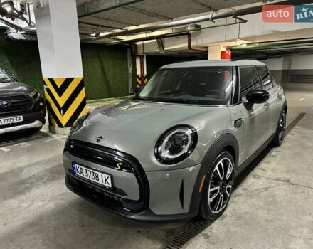 Сірий Міні Hatch, об'ємом двигуна 1.5 л та пробігом 29 тис. км за 19500 $, фото 3 на Automoto.ua