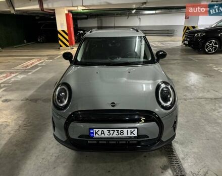 Сірий Міні Hatch, об'ємом двигуна 1.5 л та пробігом 29 тис. км за 19500 $, фото 2 на Automoto.ua