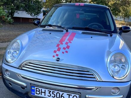 Серый Мини Hatch, объемом двигателя 1.6 л и пробегом 220 тыс. км за 4300 $, фото 1 на Automoto.ua