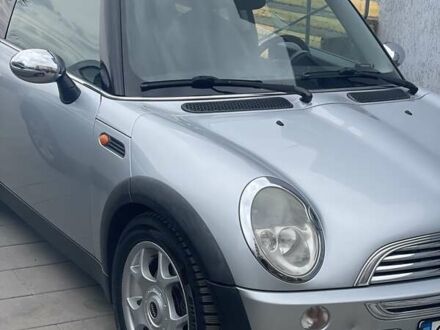 Мини Hatch 2003 в Черновцах на Automoto.ua Серый Мини Hatch, объемом двигателя 1.6 л и пробегом 144 тыс. км за 5600 $, фото 1 на Automoto.ua