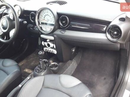 Серый Мини Hatch, объемом двигателя 1.6 л и пробегом 220 тыс. км за 7600 $, фото 1 на Automoto.ua
