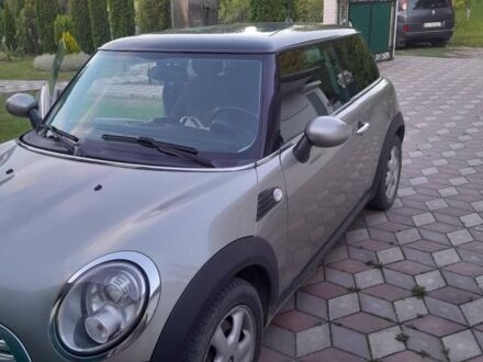 Серый Мини Hatch, объемом двигателя 1.4 л и пробегом 231 тыс. км за 5300 $, фото 1 на Automoto.ua