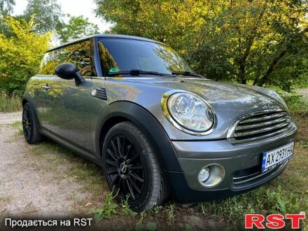 Серый Мини Hatch, объемом двигателя 1.6 л и пробегом 95 тыс. км за 5800 $, фото 1 на Automoto.ua