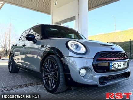 Серый Мини Hatch, объемом двигателя 2 л и пробегом 140 тыс. км за 14500 $, фото 1 на Automoto.ua