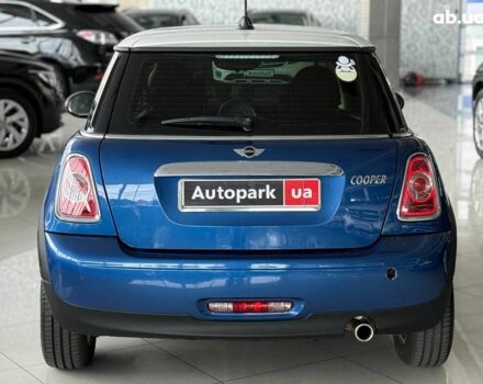 Мини Hatch 2013 в Одессе на Automoto.ua Синий Мини Hatch, объемом двигателя 1.6 л и пробегом 156 тыс. км за 10440 $, фото 5 на Automoto.ua