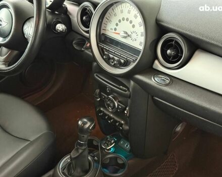 Мини Hatch 2013 в Одессе на Automoto.ua Синий Мини Hatch, объемом двигателя 1.6 л и пробегом 156 тыс. км за 10440 $, фото 16 на Automoto.ua
