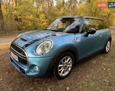 Синій Міні Hatch, об'ємом двигуна 2 л та пробігом 136 тис. км за 11800 $, фото 3 на Automoto.ua
