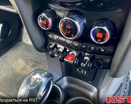 Синій Міні Hatch, об'ємом двигуна 1.5 л та пробігом 81 тис. км за 13350 $, фото 6 на Automoto.ua