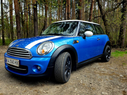 Синий Мини Hatch, объемом двигателя 1.6 л и пробегом 178 тыс. км за 9000 $, фото 1 на Automoto.ua