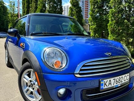 Міні Hatch 2013 у Києві на Automoto.ua Синій Міні Hatch, об'ємом двигуна 1.6 л та пробігом 156 тис. км за 8000 $, фото 1 на Automoto.ua