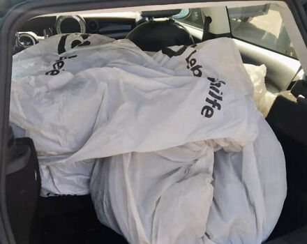 Зелений Міні Hatch, об'ємом двигуна 1.6 л та пробігом 110 тис. км за 8000 $, фото 14 на Automoto.ua