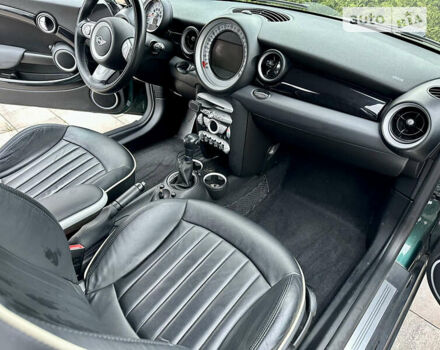 Зелений Міні Hatch, об'ємом двигуна 1.6 л та пробігом 110 тис. км за 8000 $, фото 8 на Automoto.ua