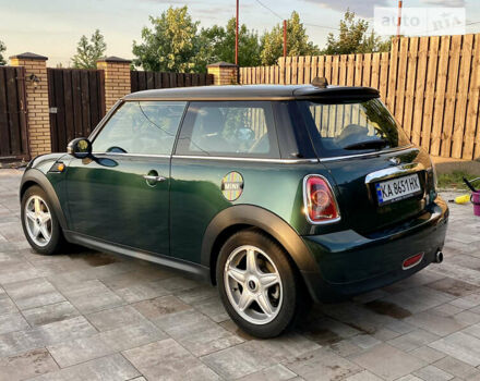 Зелений Міні Hatch, об'ємом двигуна 1.6 л та пробігом 110 тис. км за 8000 $, фото 5 на Automoto.ua