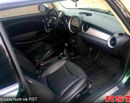 Зеленый Мини Hatch, объемом двигателя 1.6 л и пробегом 255 тыс. км за 7300 $, фото 3 на Automoto.ua
