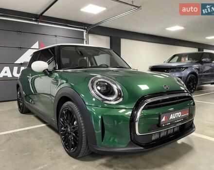Зелений Міні Hatch, об'ємом двигуна 1.5 л та пробігом 10 тис. км за 29700 $, фото 1 на Automoto.ua