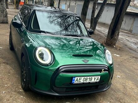 Міні Hatch 2022 у Кам'янське (Дніпродзержинськ) на Automoto.ua Зелений Міні Hatch, об'ємом двигуна 0 л та пробігом 0 тис. км за 19500 $, фото 1 на Automoto.ua