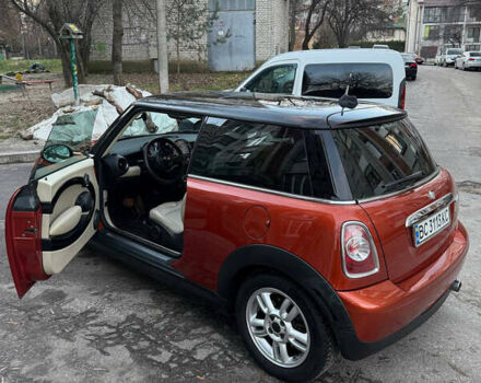 Оранжевый Мини Hatch, объемом двигателя 1.6 л и пробегом 185 тыс. км за 7700 $, фото 10 на Automoto.ua